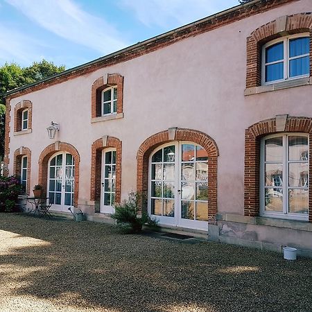 Chateau Mesny Gite Au Fil Des Pages Vic-sur-Seille Luaran gambar